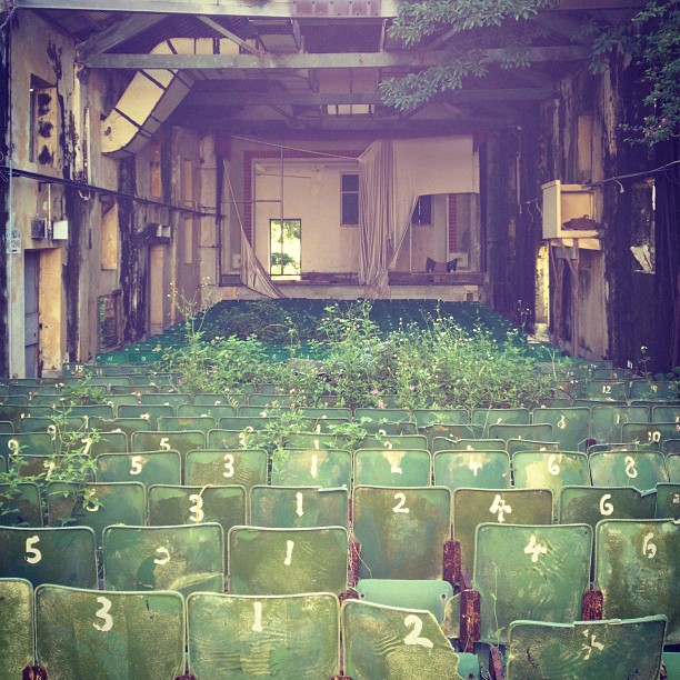 60 cheung chau theater copy.jpg