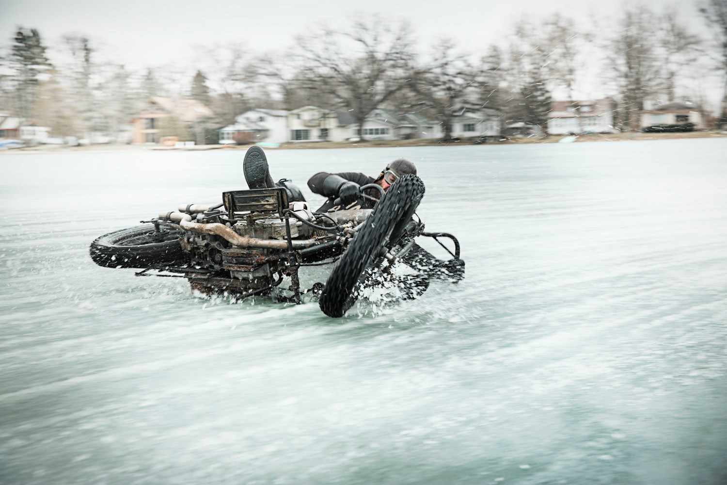 FrozenFew_E9A5407-1.jpg