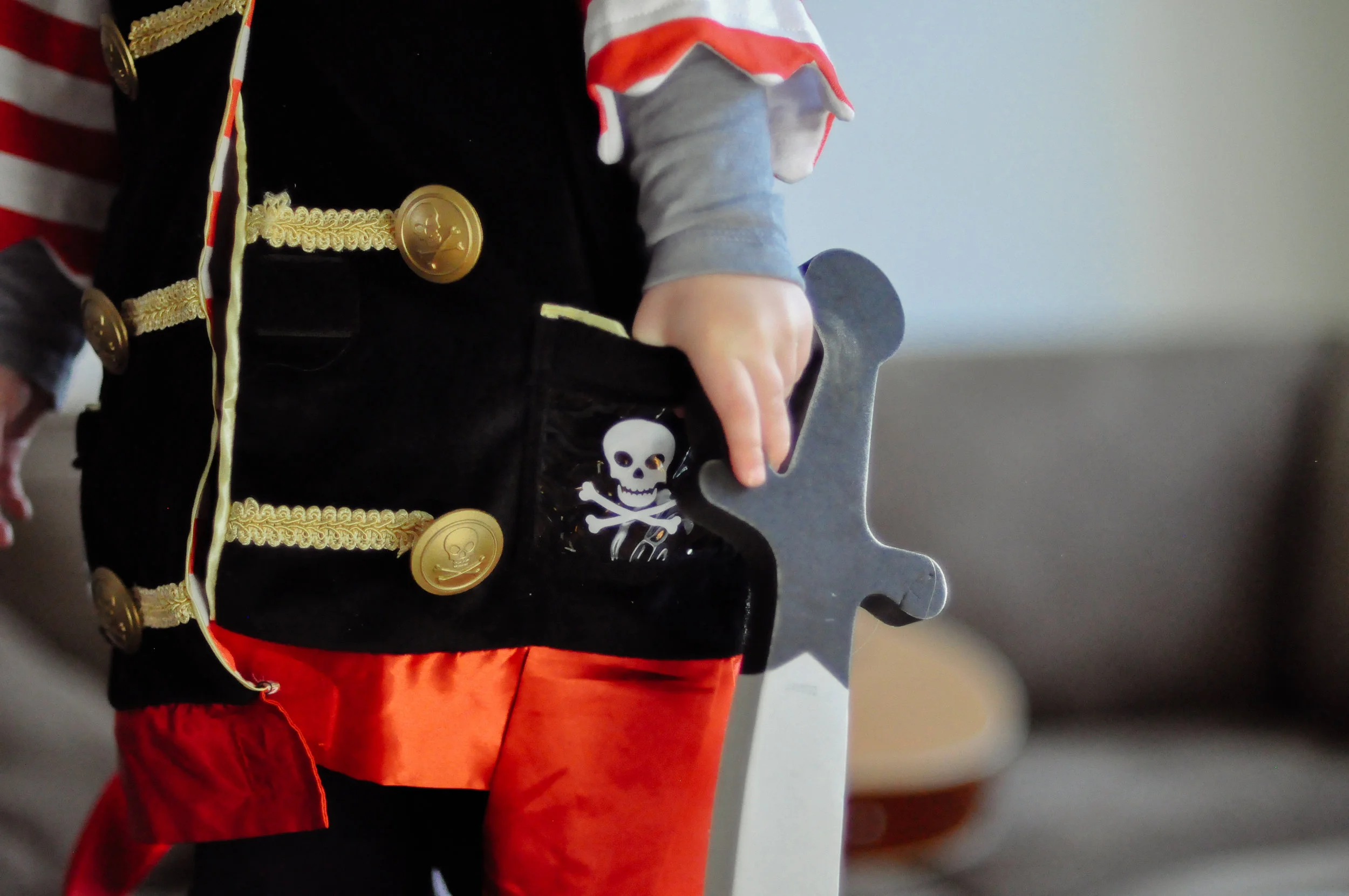 melissa and doug pirate costume