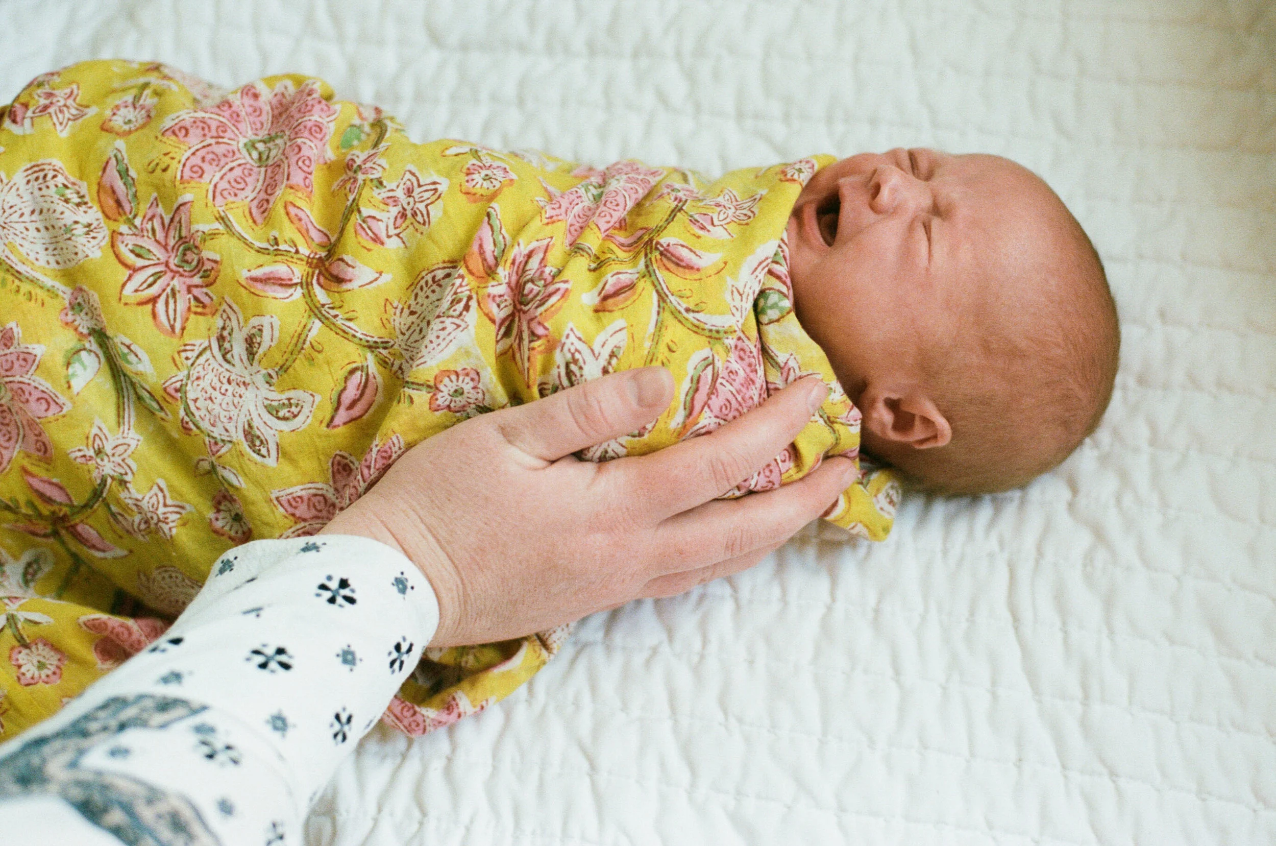 newborn session-9.jpg