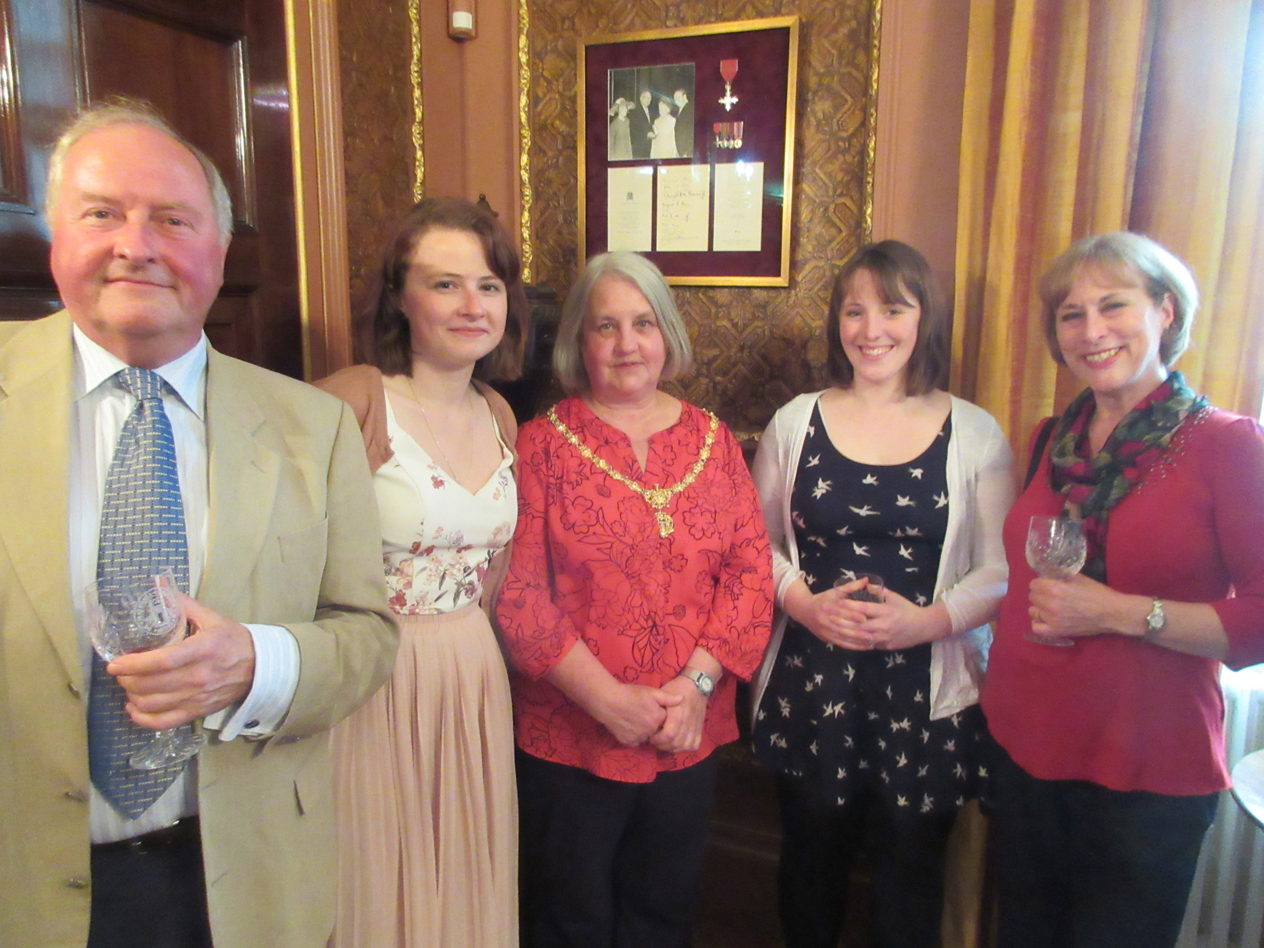 Company members George Gent, Lydia Cook, Liz Wilson and Kay Francksen with the Mayoress (centre)