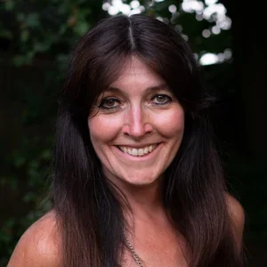 Vanessa Bishop - Elida