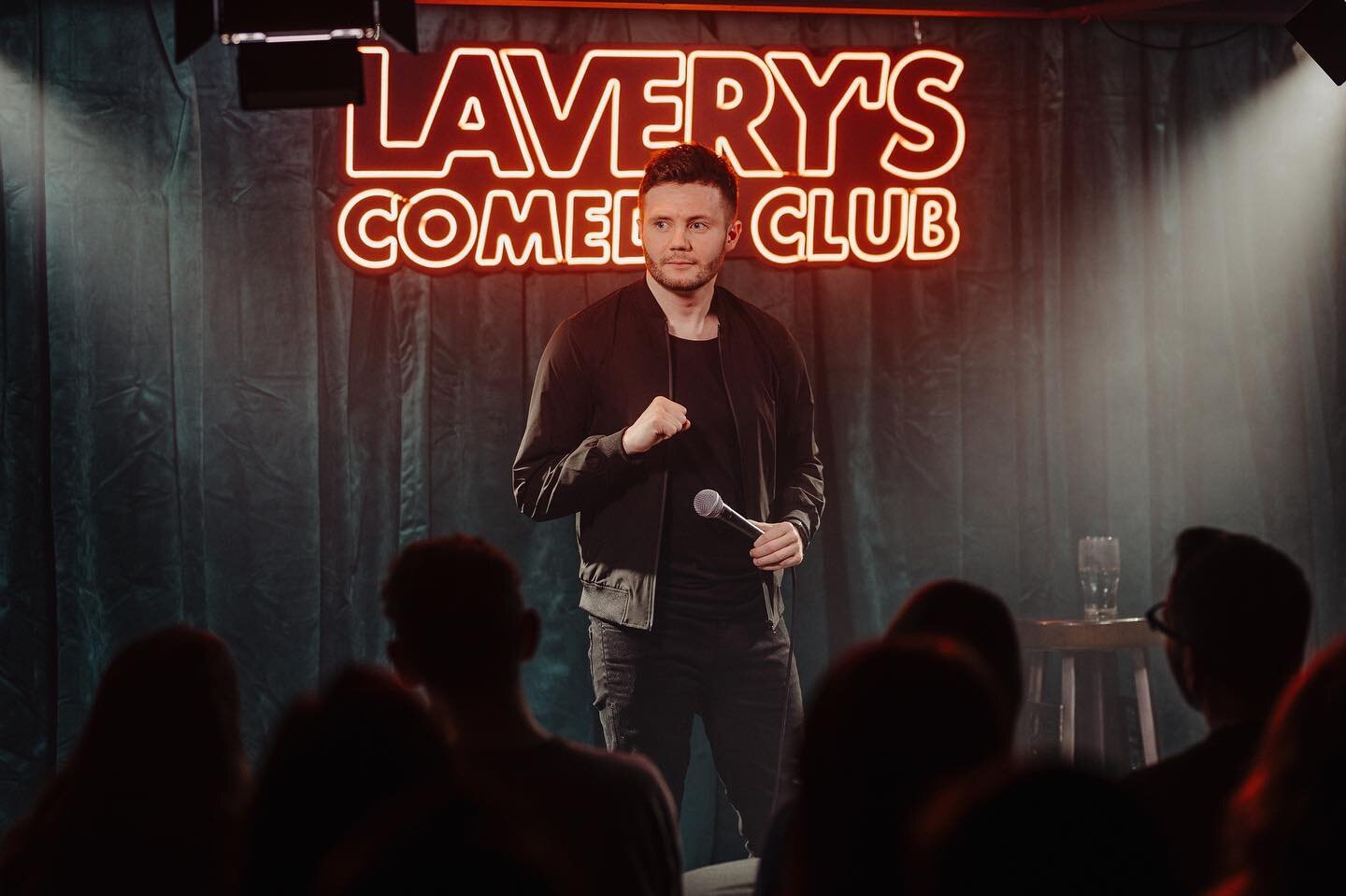 Absolute pleasure shooting @aaronbutleronline&rsquo;s first solo show in the amazing @laveryscomedyclub 📸