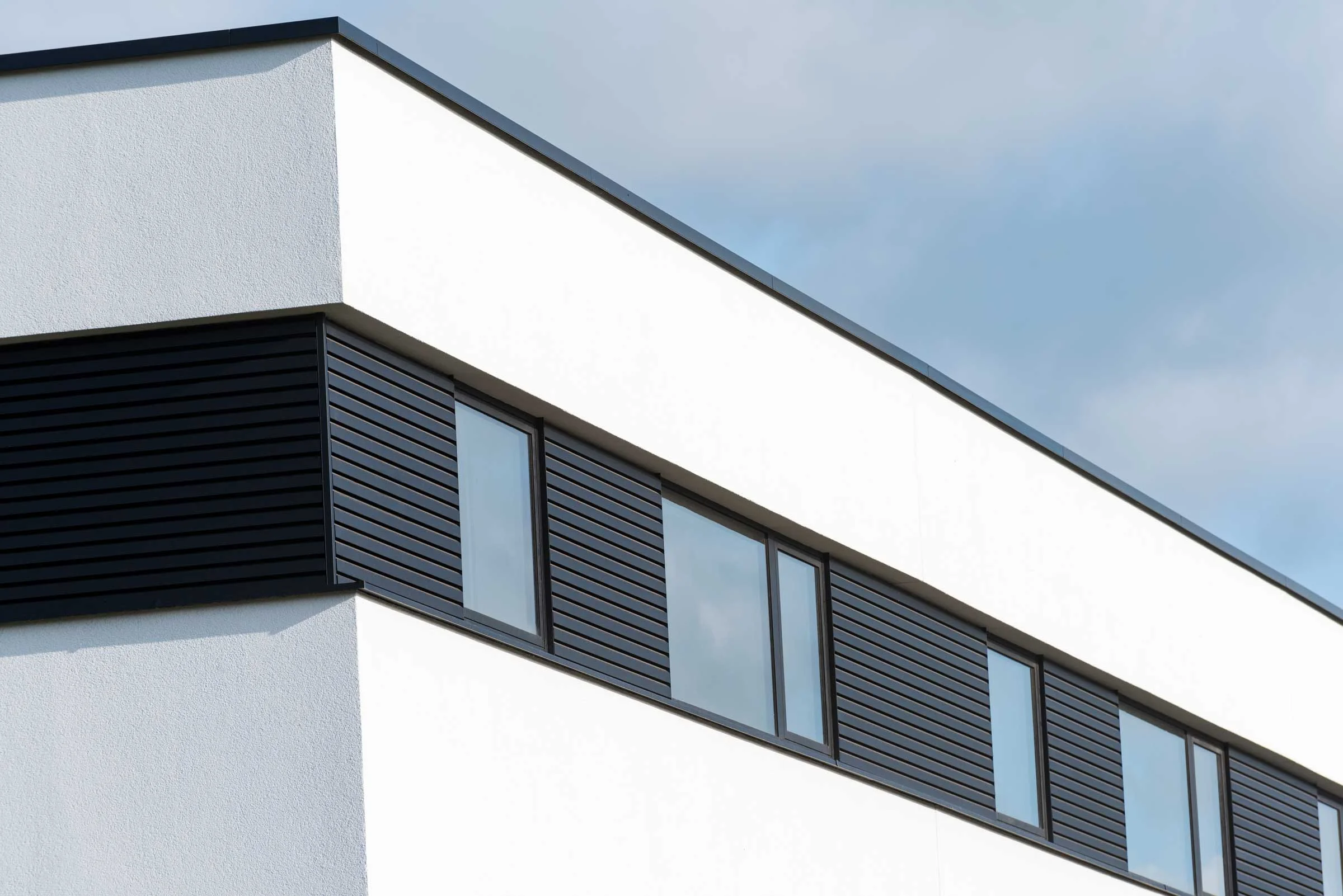 Op zoek naar een strakke afwerking voor je huis? Kies voor Mato! 