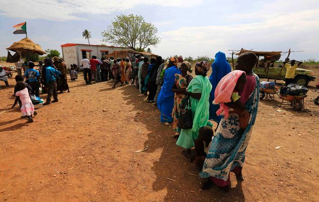 2014-04-20T050215Z_01_SUD07_RTRIDSP_3_SUDAN-20-04-2014-07-04-27-47.jpg