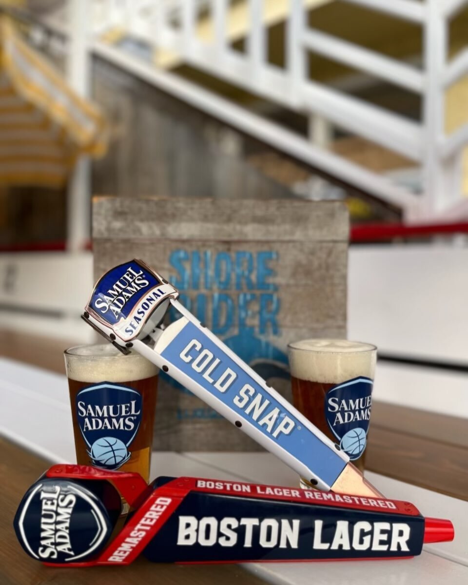 Bringing tastes of the East Coast to the West Coast tonight with @samueladamsbeer at Pint Night starting at 5pm! Come toast to the best coast with $5 beers! 🍻 #pintnight #samadams