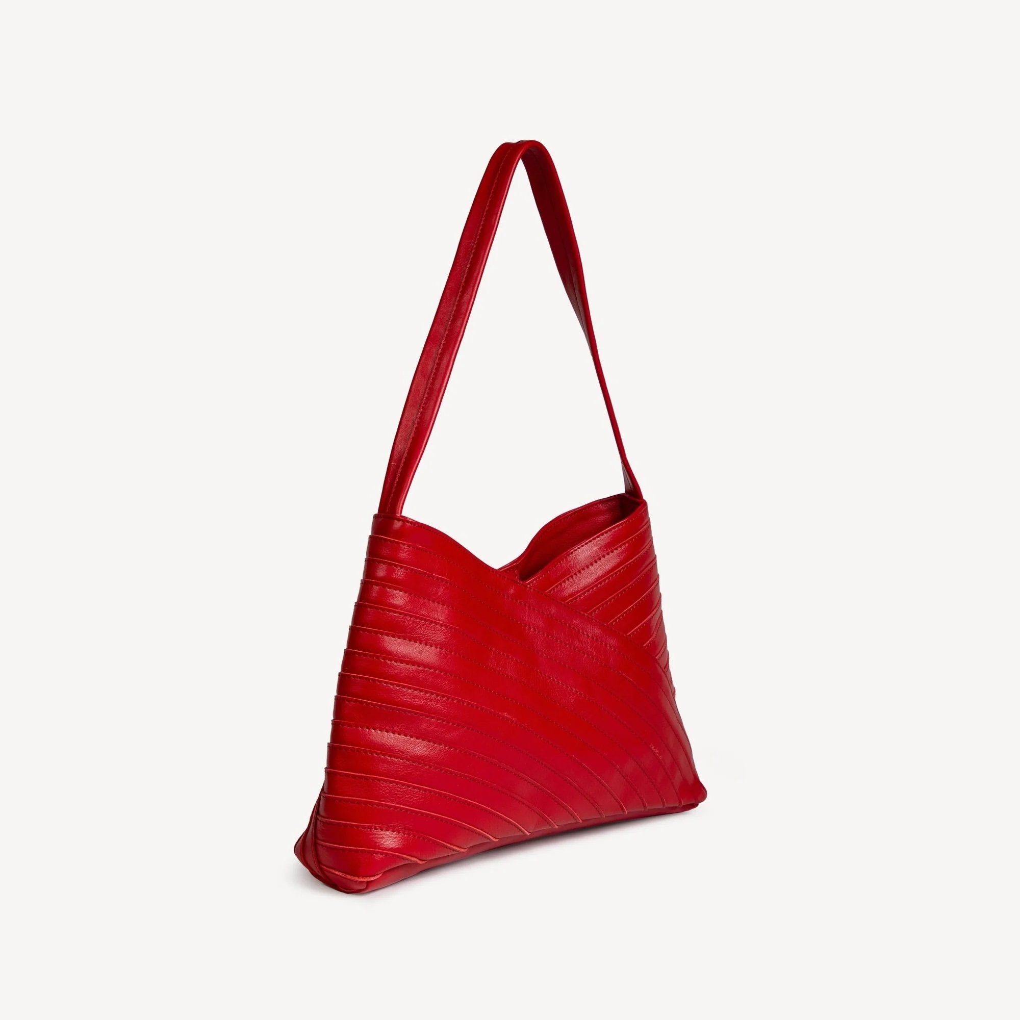 crisscross-handbag-tomatojoyn-594672.jpg.jpeg