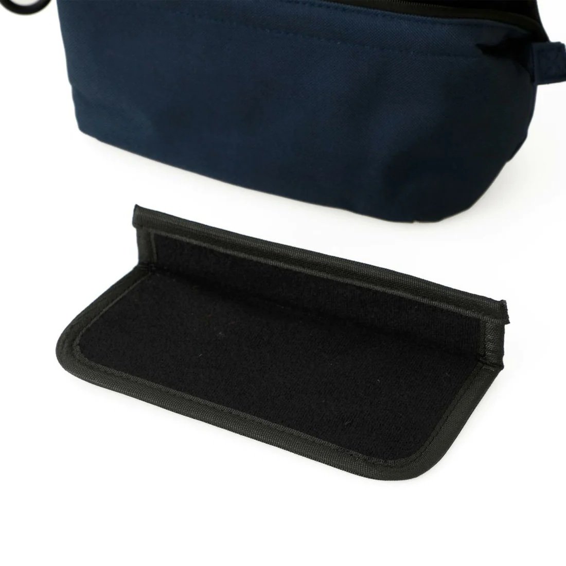 hightide-store-dtla-cornershop-brooklyn-soft-gadget-pouch-large-nahe-gb298-000000007944-12-xl_1100x.jpg.jpeg