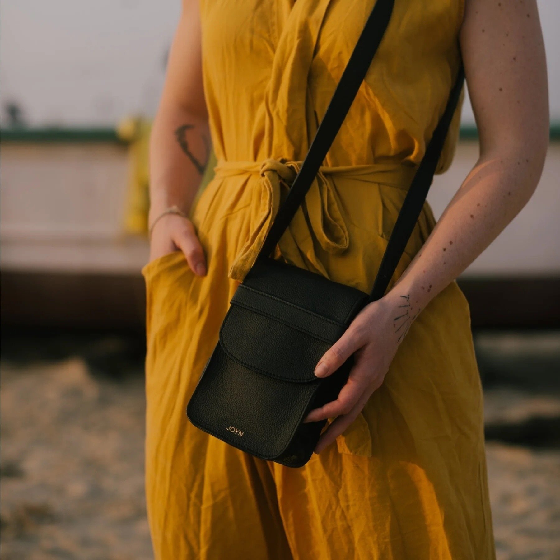 the-boxy-crossbody-blackjoyn-540215.jpg.jpeg