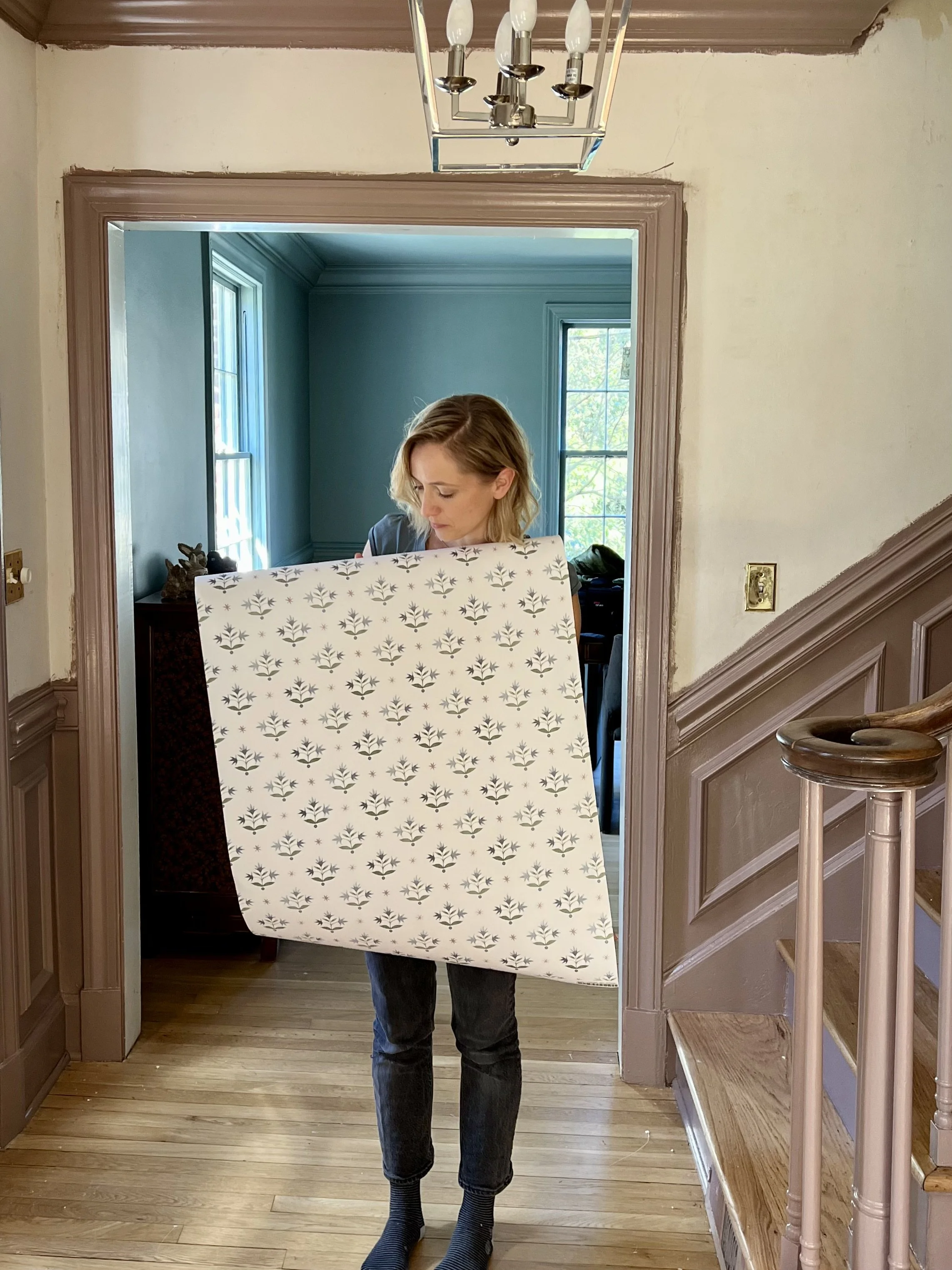 Revealing our new hallway wallpaper!!
