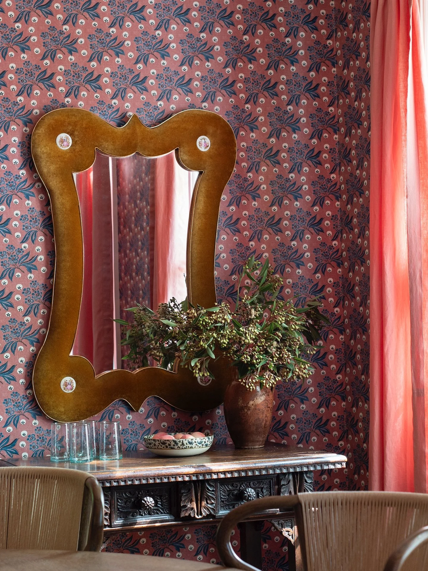 A dreamy dining room corner in our Maison Reynolda project, staring an ochre velvet mirror with porcelain tile details from Spain that is ~such~ a looker. Grateful for clients who give &ldquo;yes, buy it immediately pls!!&rdquo; responses to what we 