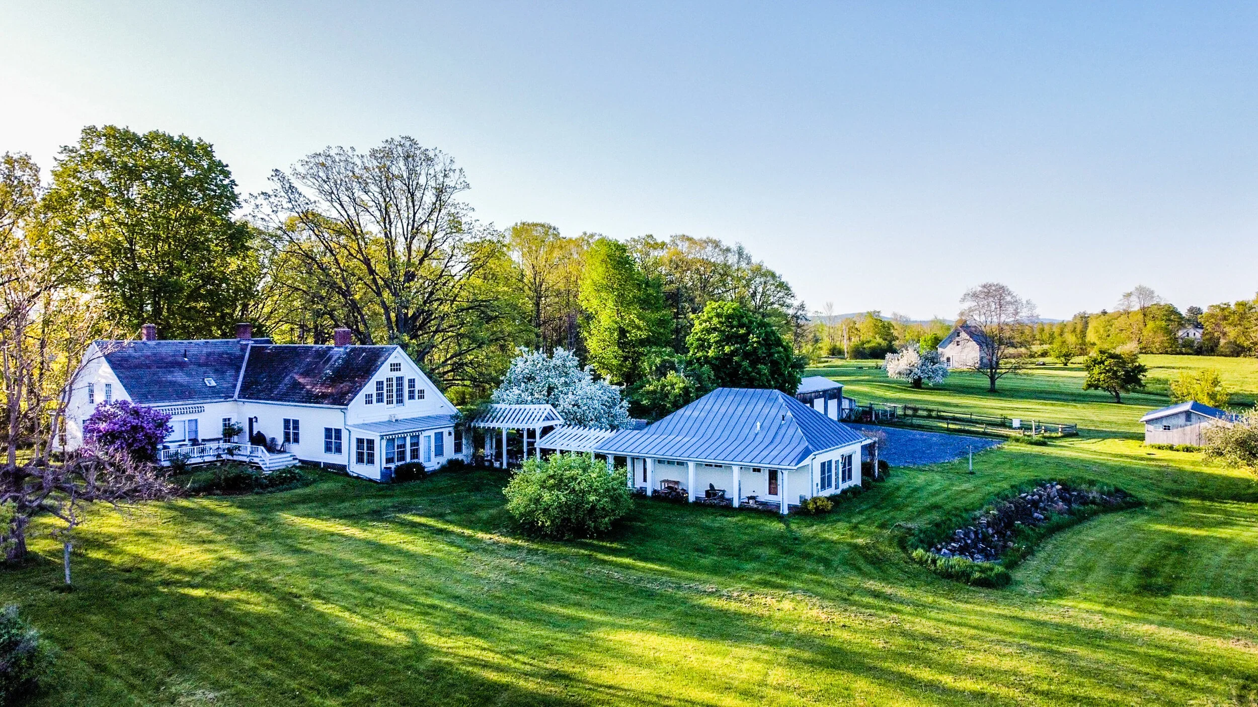 Whiteford house Addison Historic Vermont inn offering cozy guest rooms, scenic views, sun‑lit porches, and event spaces. Perfect for overnight stays, weddings, and special gatherings in a charming, peaceful setting.