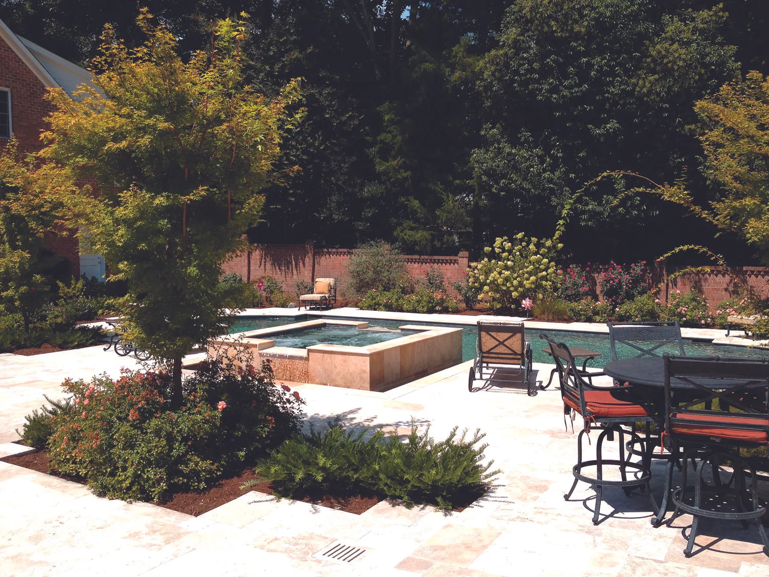 15 Hutson-spa to bk wall_1279-5.jpg