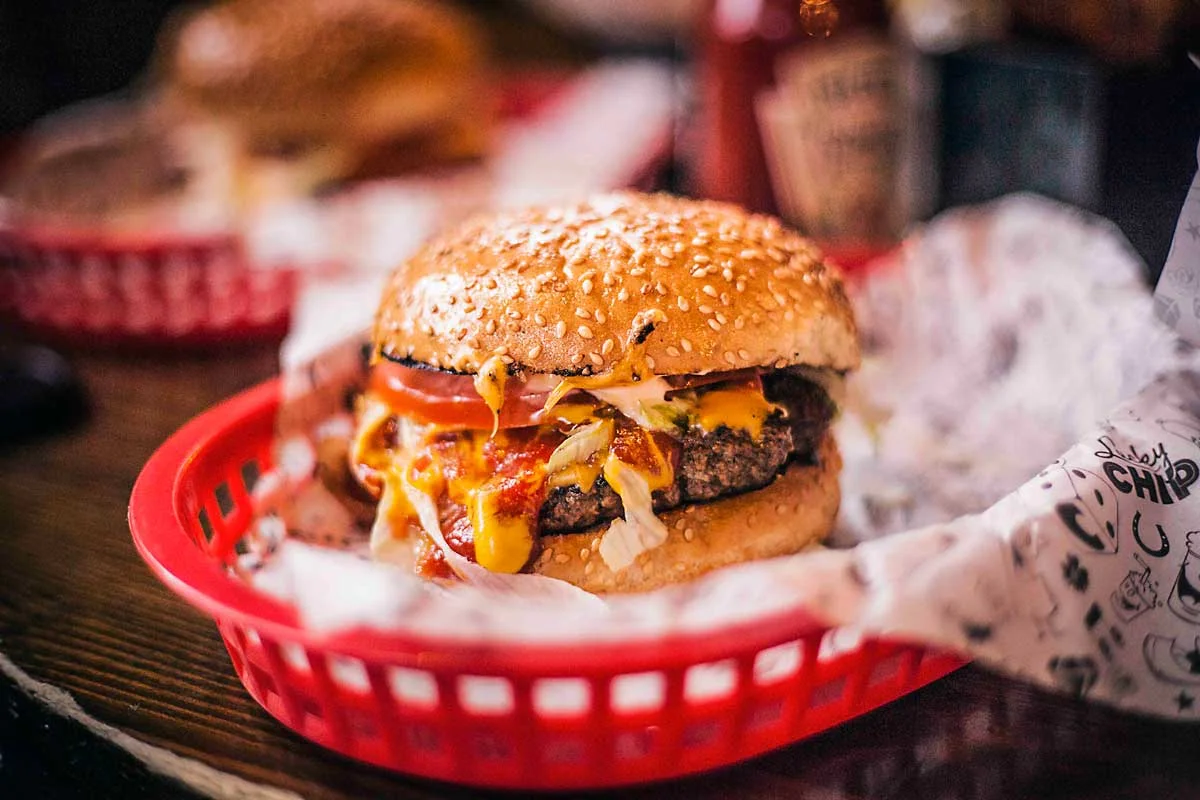 burgerlukychip.jpg