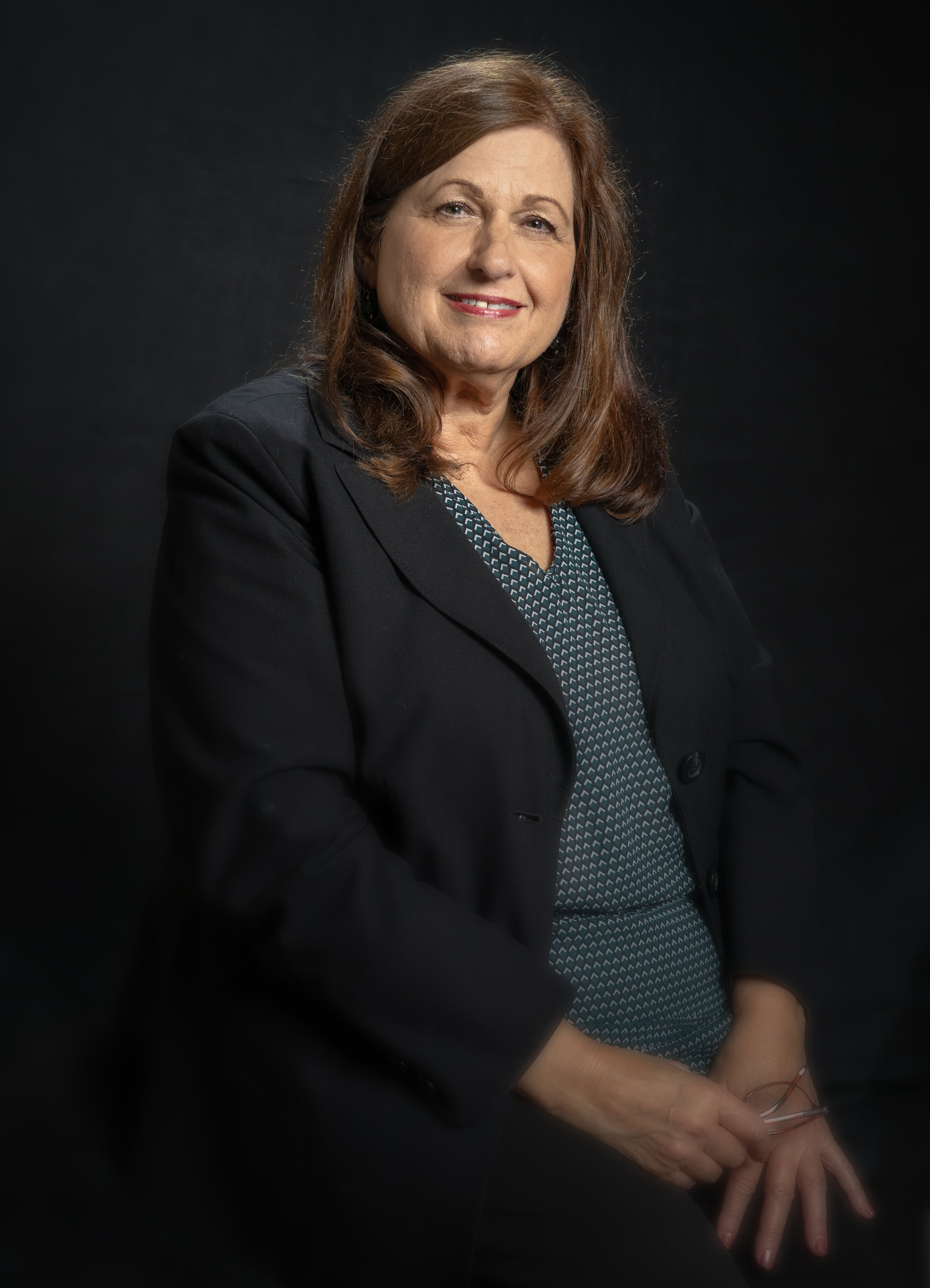 06-Melanie-7301-Master-5200x7200.jpg