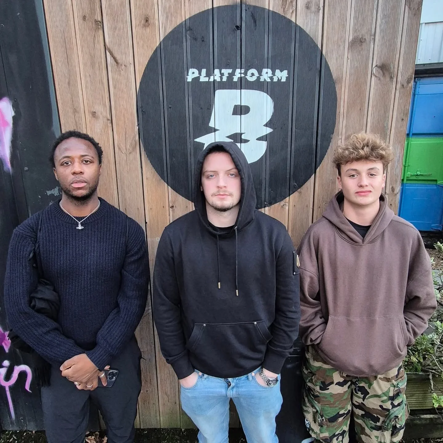 ON AIR NOW: @audioactive_ Future Sound 'til 10pm 🔊 Sound Minds: Music and Men's Mental Health ft. @nicholson.b.d  @dlordgram &amp; Roscoe

Bringing you the best in local music!

🔒105.5FM - PLATFORMB.ORG.UK - DAB+ 🔒