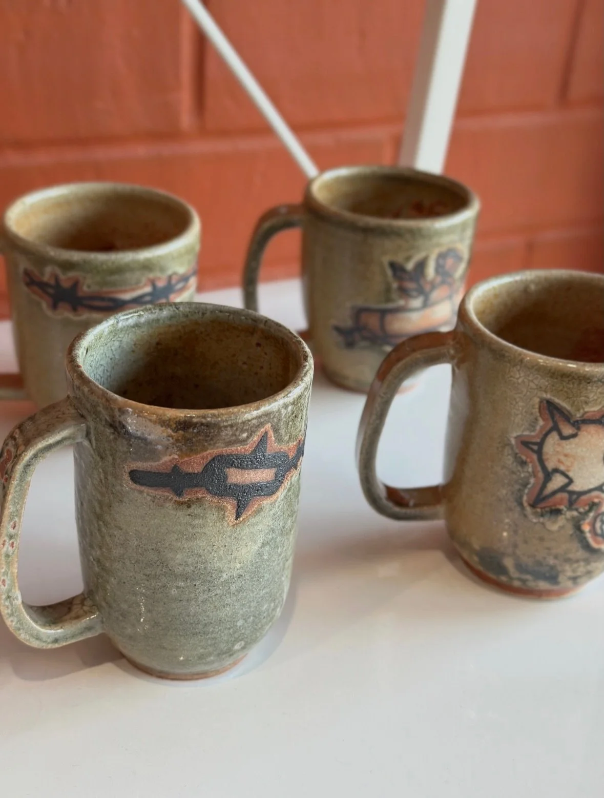 Huge thanks to @sable.craft for an incredible Skillshare this week! She walked us through her full screen-printing process&mdash;from burning the screen to transferring her designs onto clay&mdash;and it was such a treat to watch her craft in action.