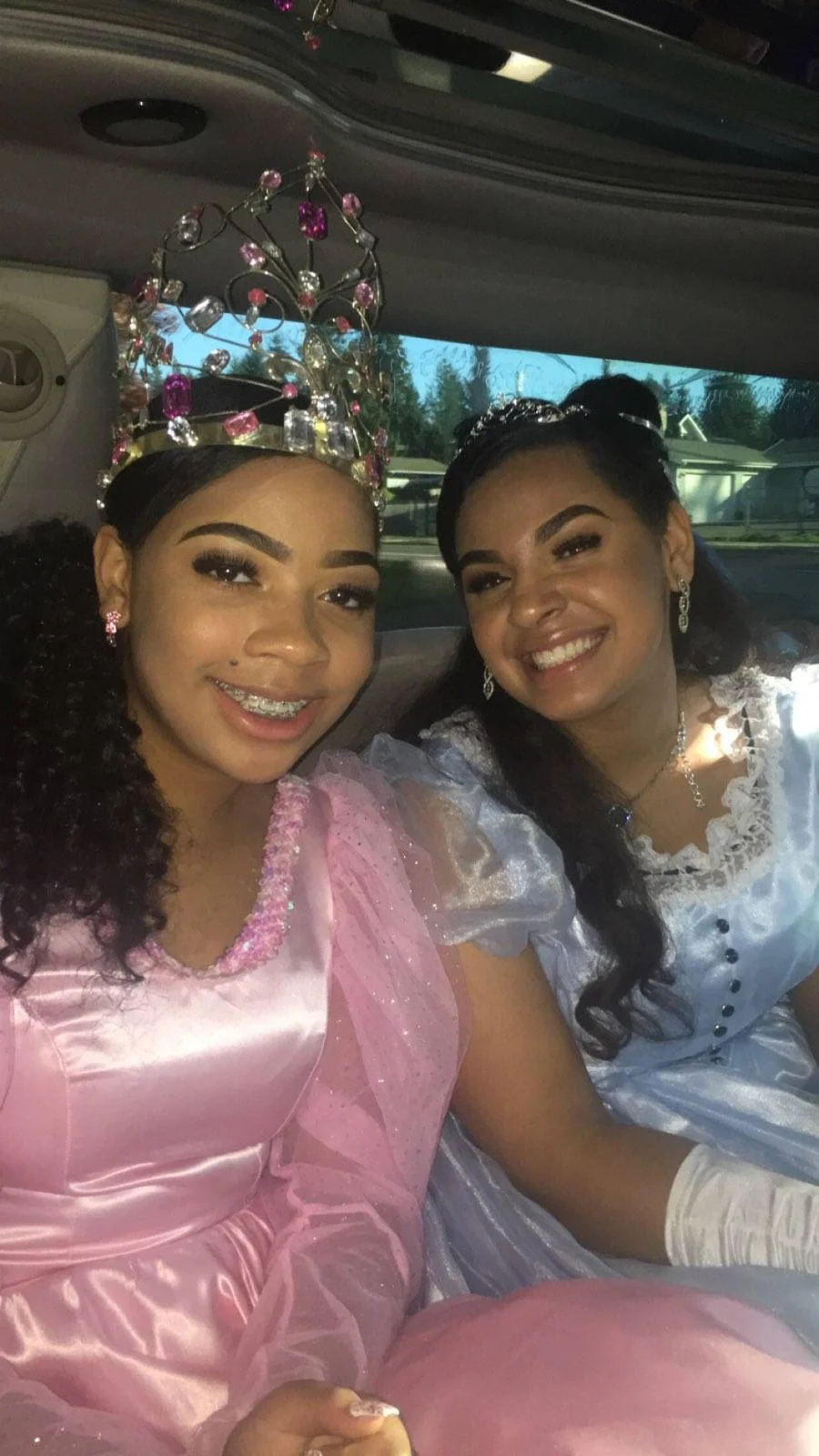 Pricess in limo.jpg