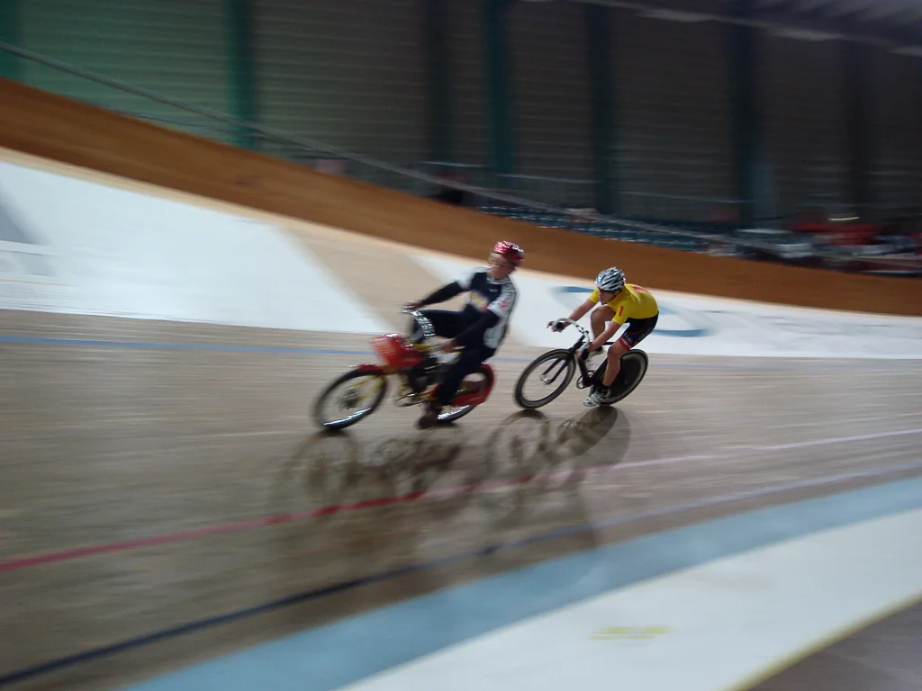 Kit_Karzen_Cycling-11.jpg
