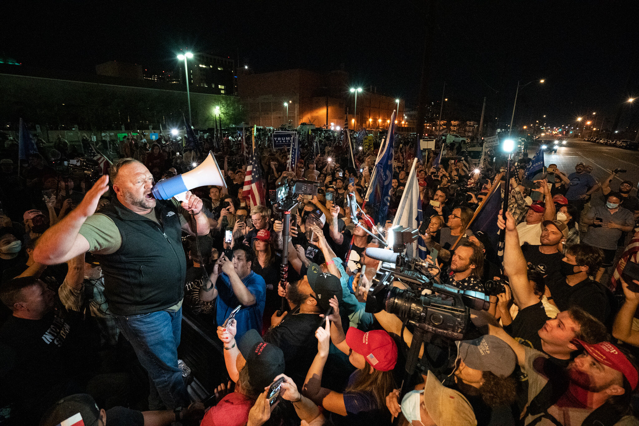  Alex Jones makes a surprise visit to Pro-Trump supporters outside of the Mariposa County Election Center in Phoenix, Arizona on November 5, 2020. 