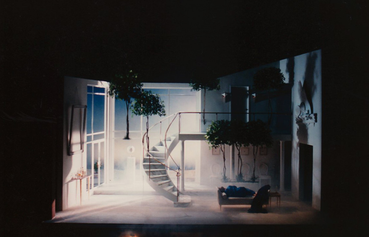 Act III opens with Somnus asleep in the living room, garden floating in the fog.