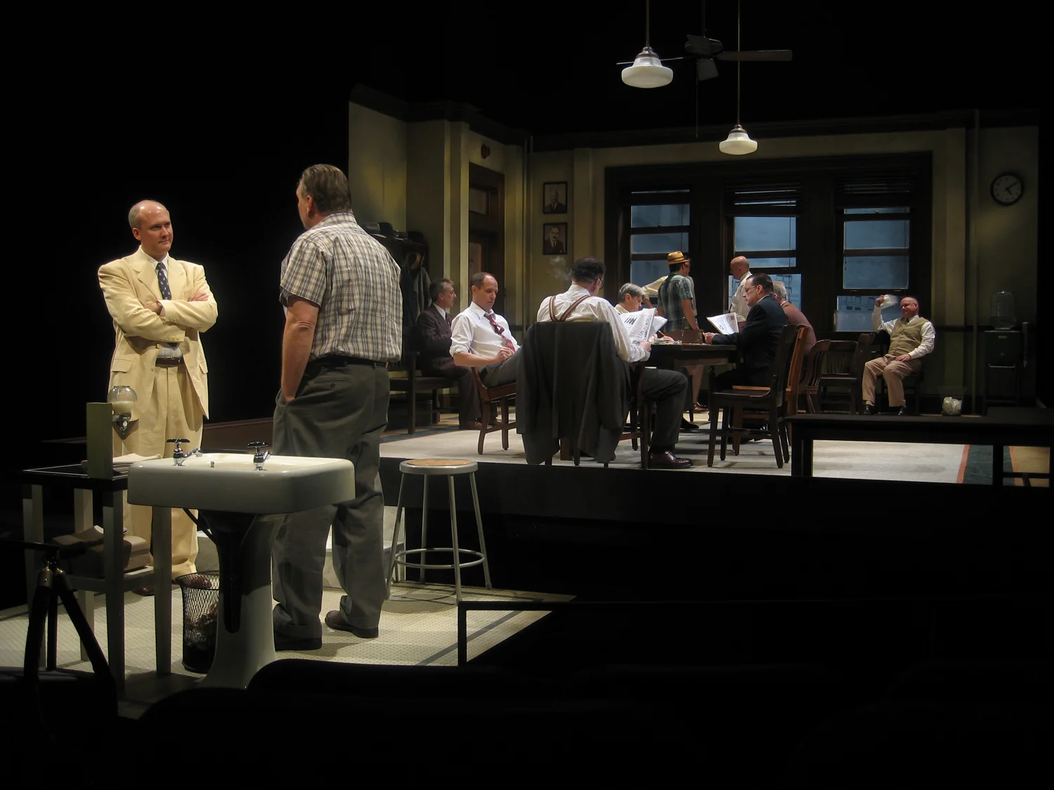 12_Angry_Men_4.jpg