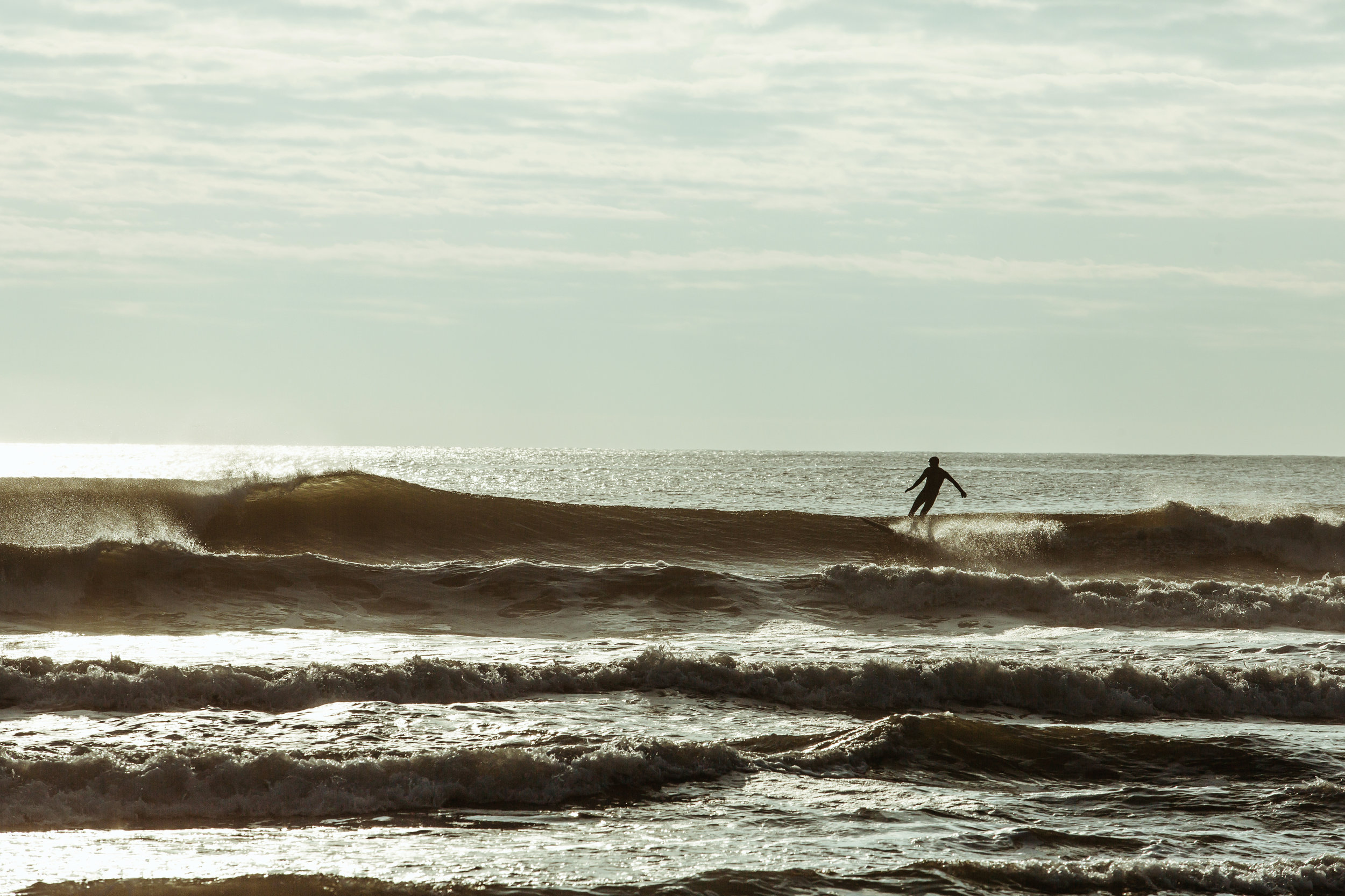 re 3957-SURFER-SHAWN ZAPPO.JPG