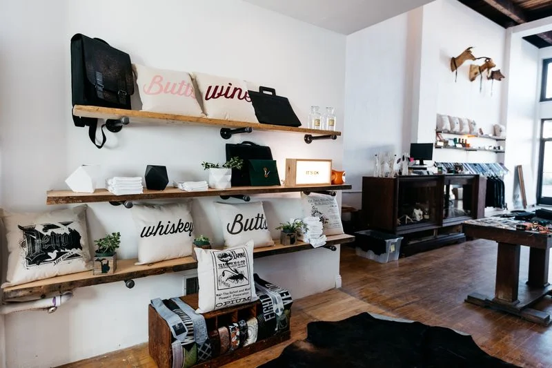 Well Done Goods Eastern Market Men’s and women’s accessories shop that also carries home-goods, vintage and scientific curiosities, and gifts from other esteemed designers around the world. 1440 Gratiot 1D 313.404.2053 Website