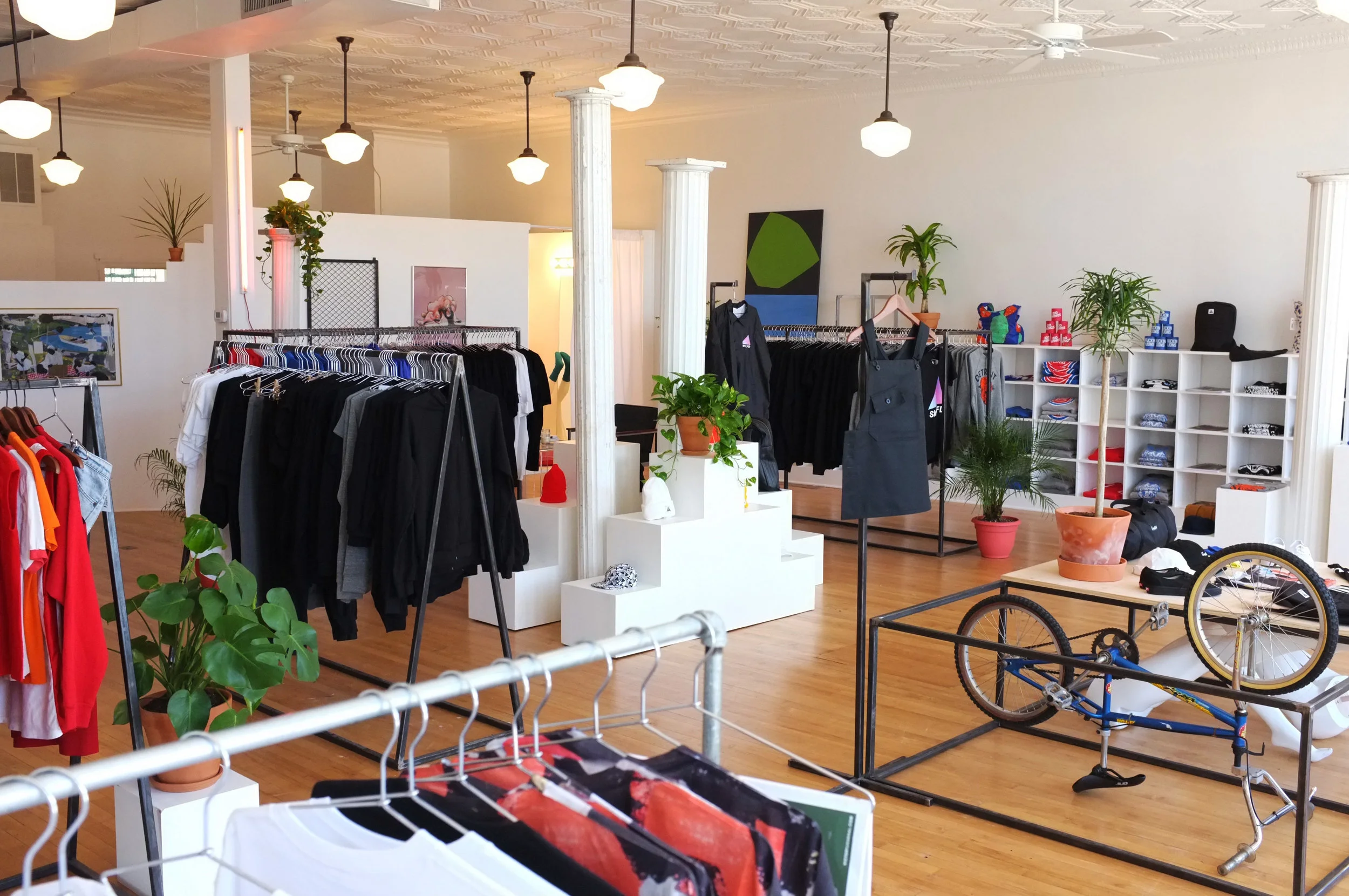 SMPLFD Eastern Market Detroit clothing company that strives to create designs and garments that are new and fresh by sampling the familiar + a printing, production, and design house. 1480 Gratiot Ave 313.285.9564 Website