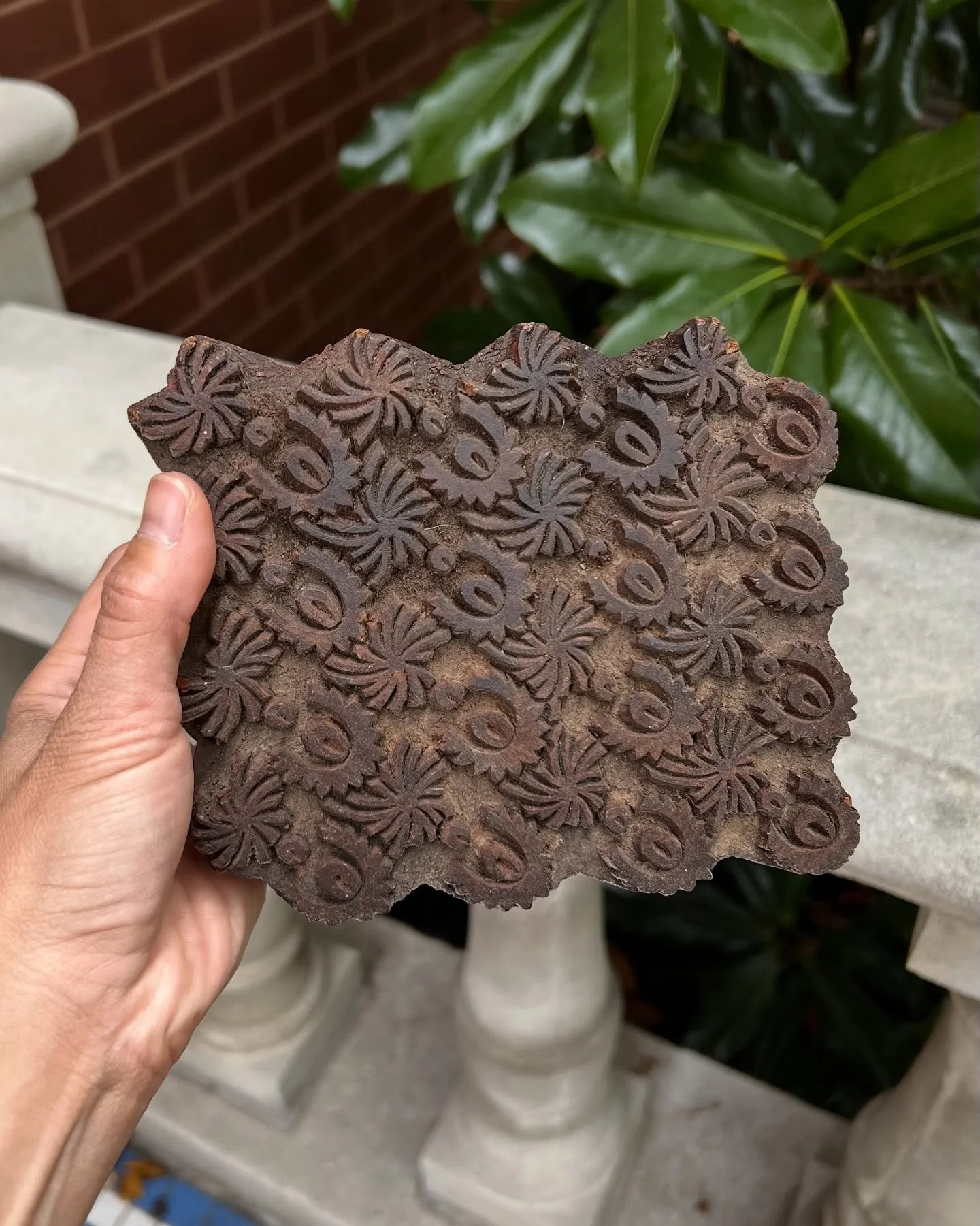 Some finds &amp; details from an estate sale in St. Louis. Favorites are a carved wood printing block &amp; swivel stool made from old yardsticks 

We&rsquo;re offering pre-sales again &amp; yes we ship &mdash; DM us! Otherwise, they&rsquo;ll be avai