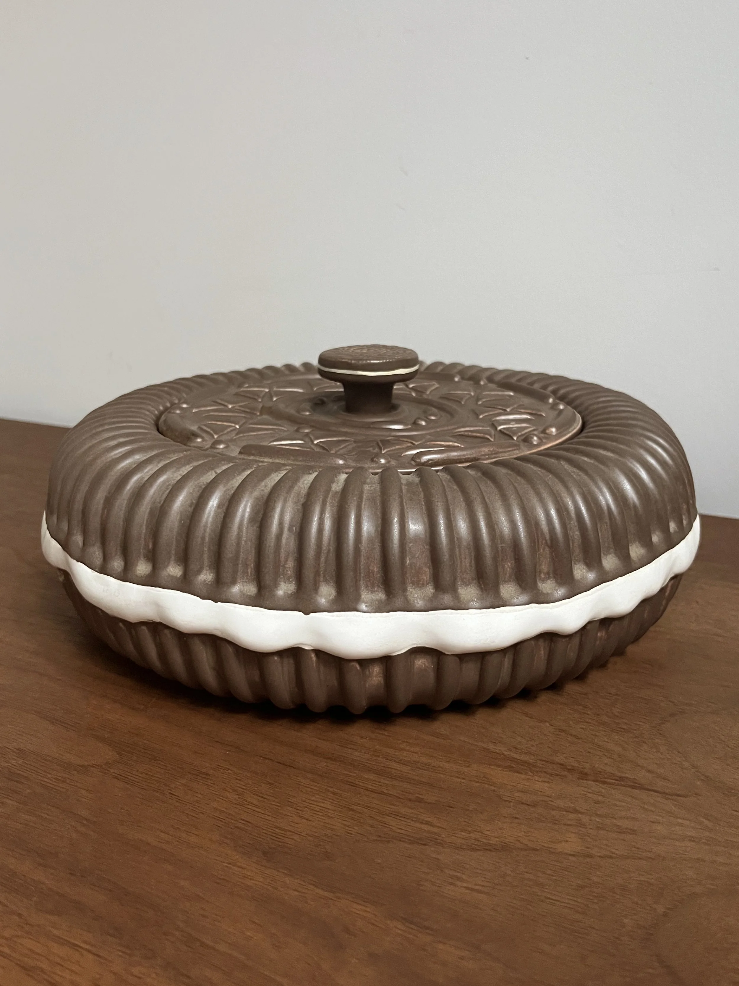 oreo_jar.jpg