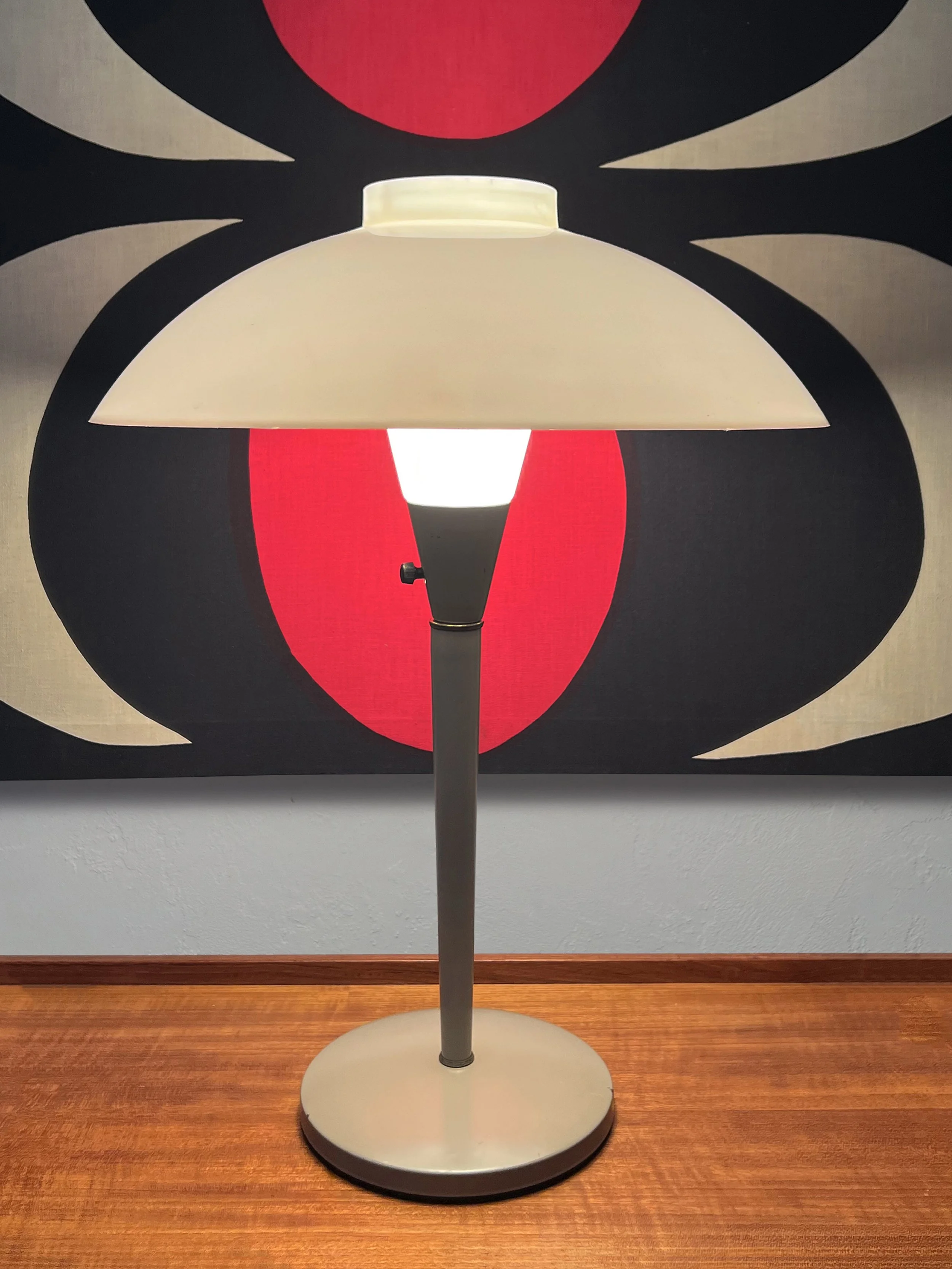 Saucer Lamp by Gerald Thurston Lightolier, 1970's