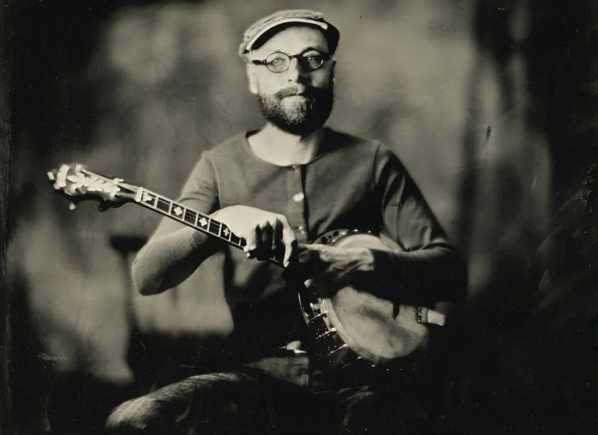 Title : Banjoman By: Raimo Dahl http://wetplater.com/