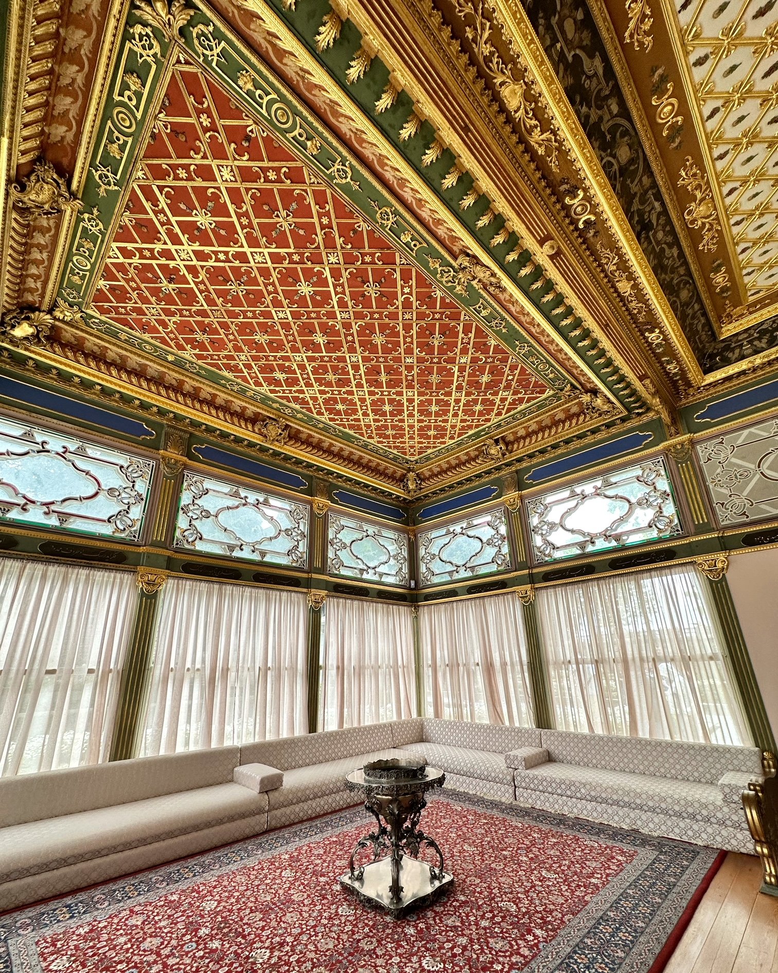 Topkapi Palace Museum 14.jpg