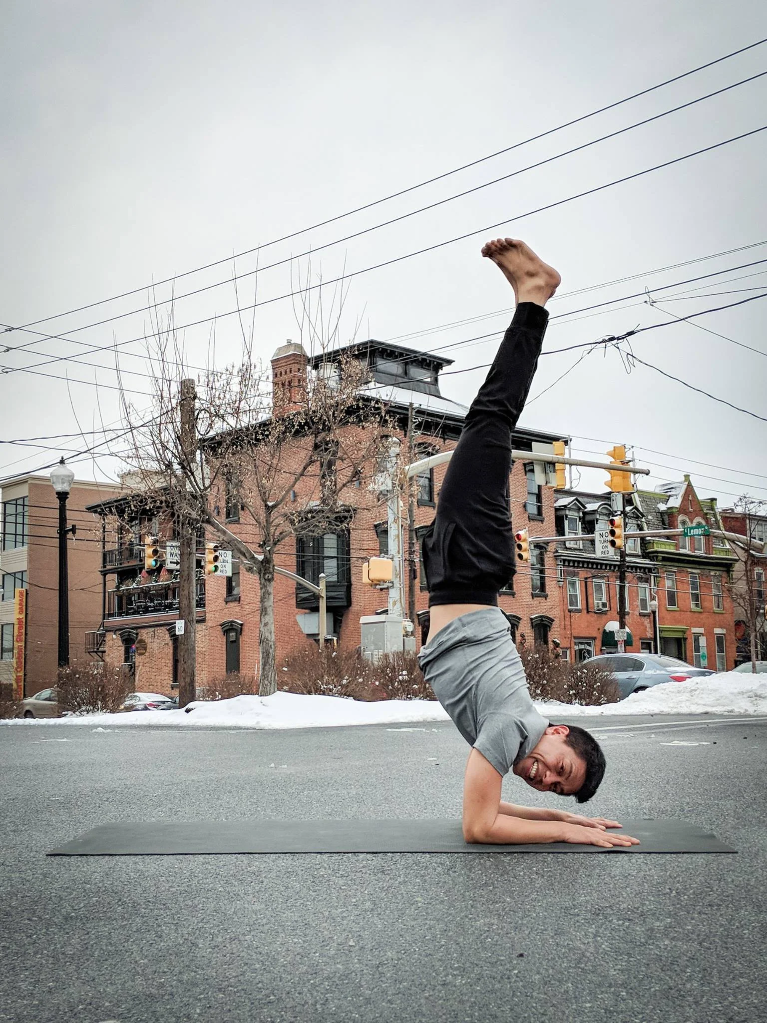 Lululemon Forearm stand.jpg