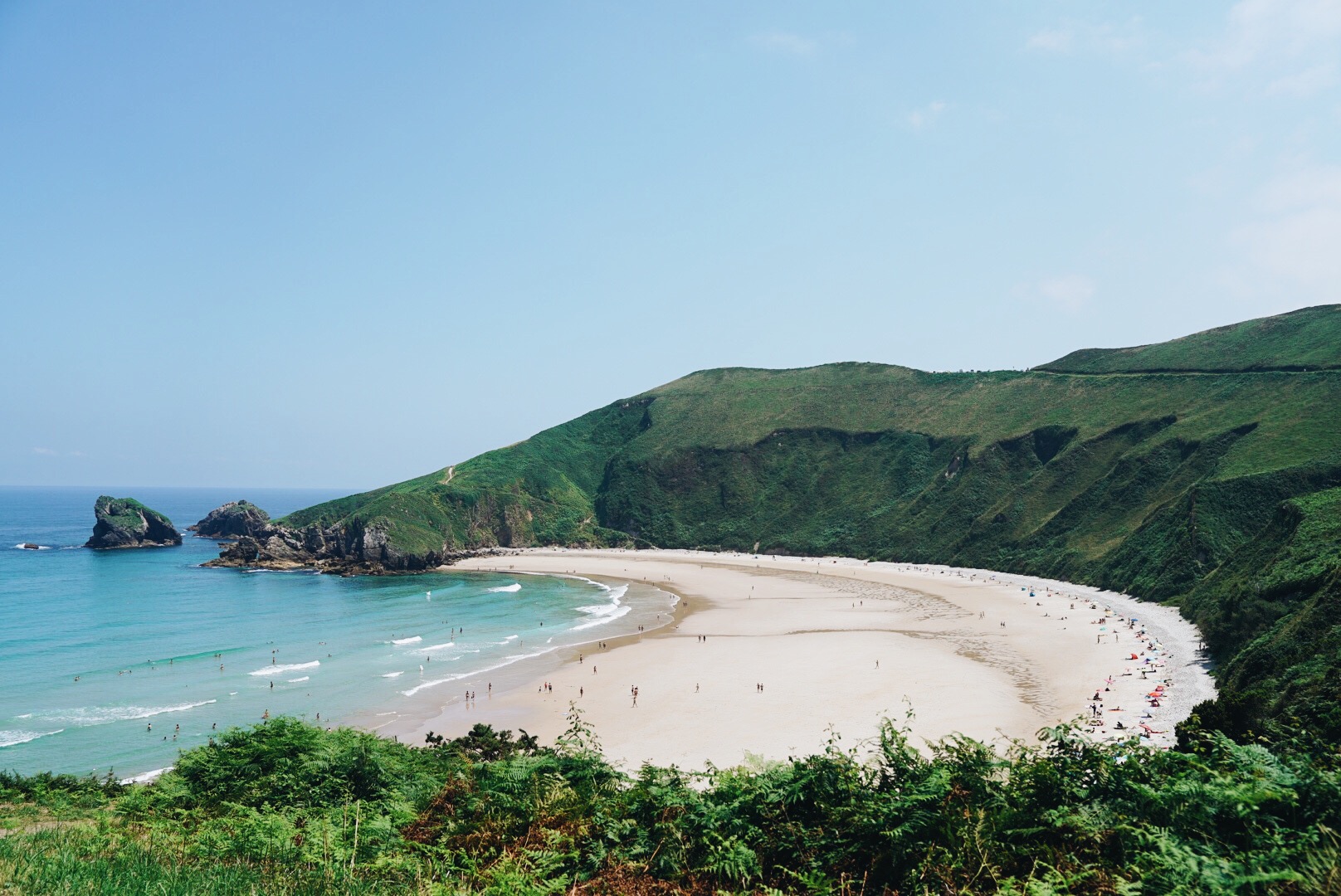 playa de torimbia, asturias, spain: summer