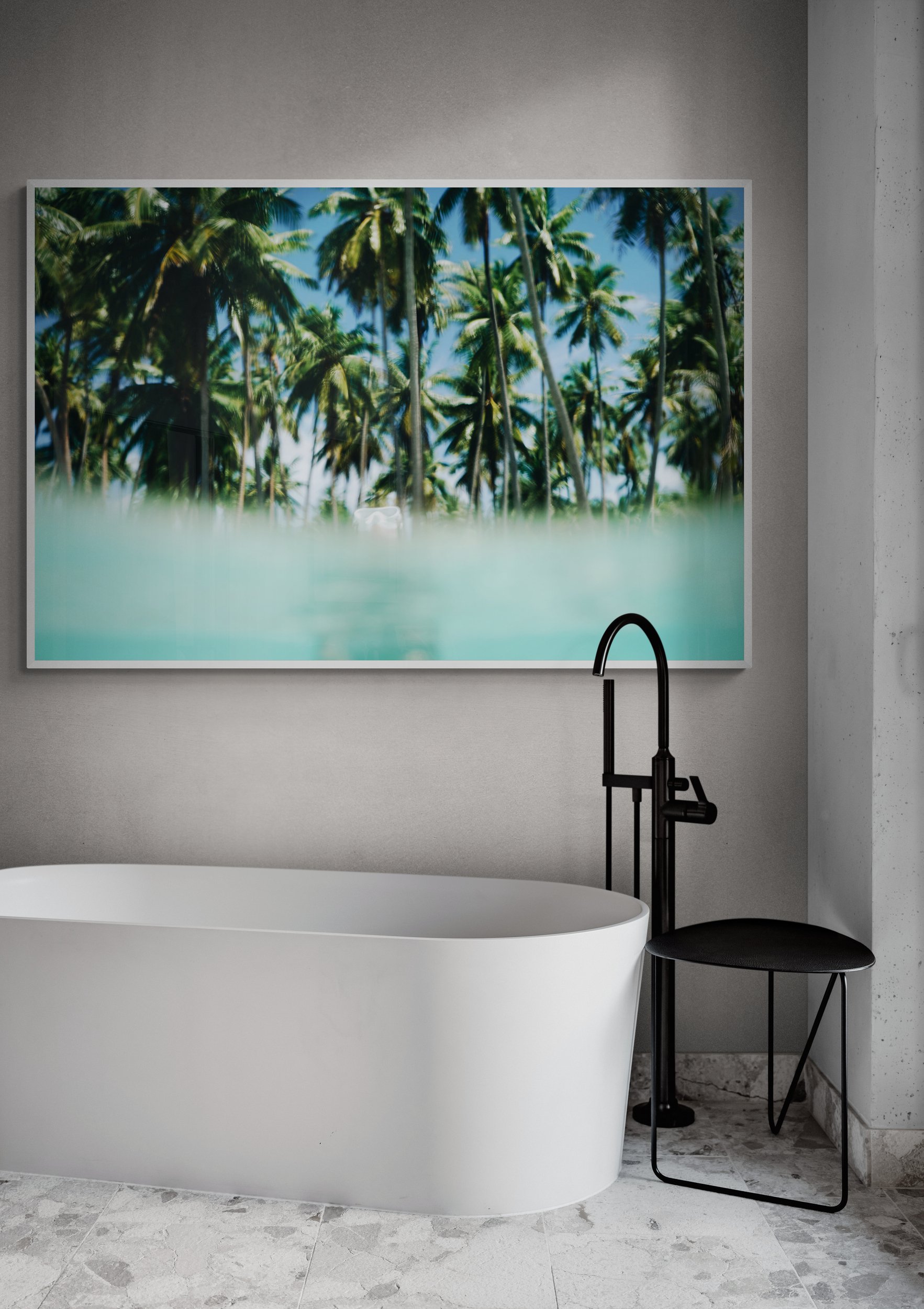 Relaxing_bath_in_modern_bathroom_interior.jpg