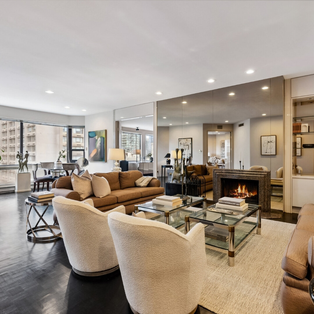 #JustListed | One of only 3 cherished suites located on the penthouse floor of this Manhattan-influenced understated luxurious building, you&rsquo;ll enjoy 9-foot ceilings and over 4,400 square feet of superb living space.

Casual evenings are spent 