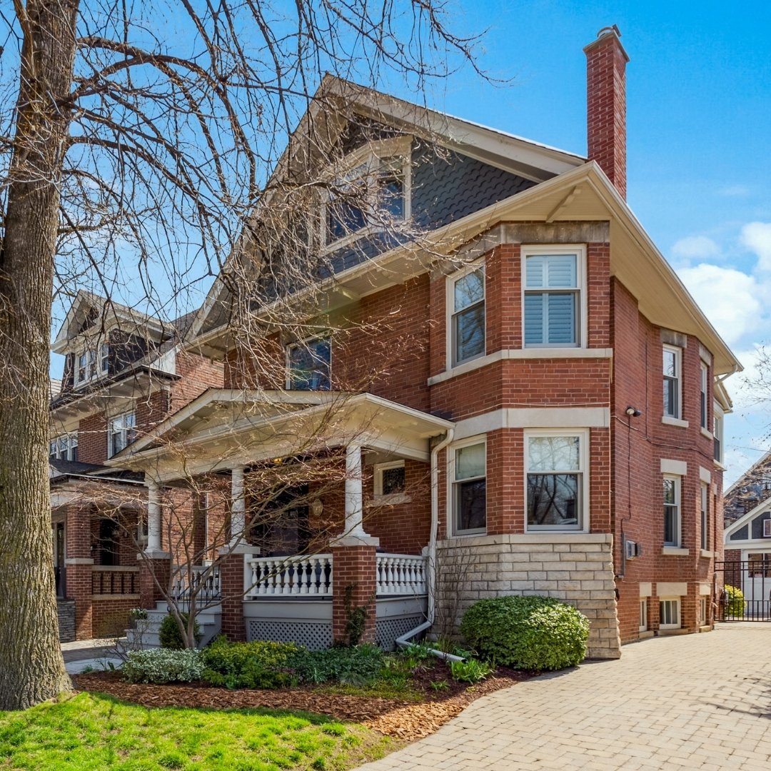#JustListed | Playter Estates treasure! Top-ranked Jackman School district. This majestic and move-in ready 2768 sq ft (+ 1081 sq ft finished lower level) Edwardian home brims with historic charm &amp; modern updates. Meticulously restored original d