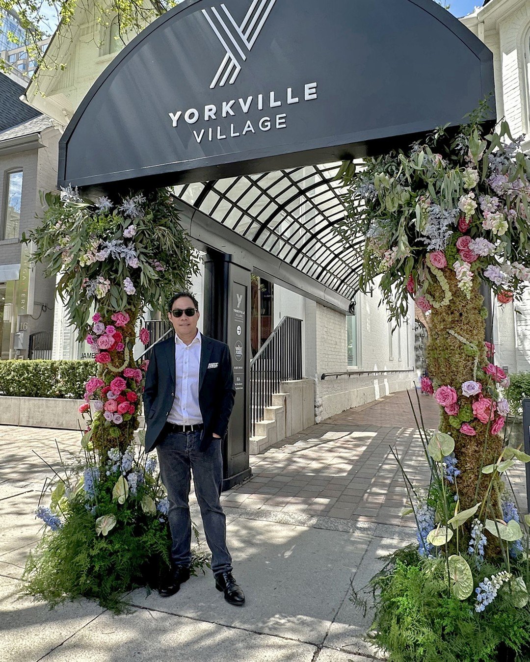 Fleurs de Villes ARTISTE is on now, until May 12th. The fresh floral celebration is back in the Bloor-Yorkville area of Toronto for its 100th show! Enjoy the sensational homage to art and artists, of contemporary and classical disciplines. Experience