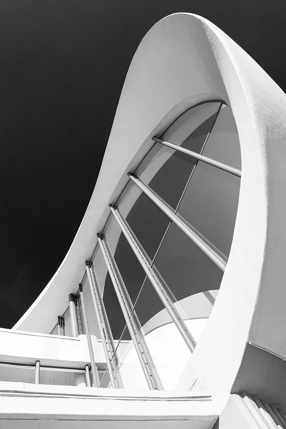 _L0A9445bw copy.jpg