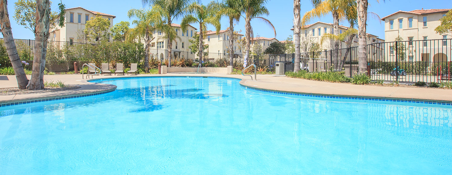 Landings II Pool2.jpg