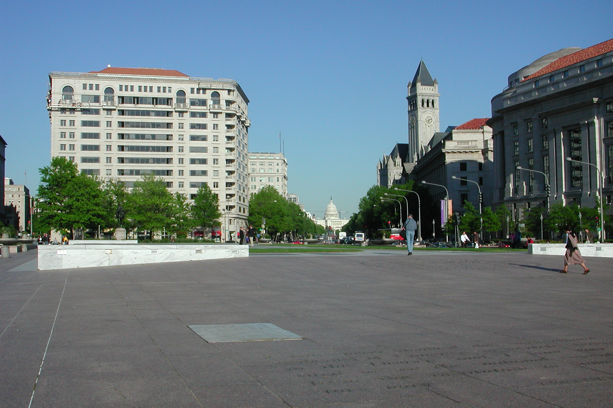 13th St NW and Pennsylvania Ave NW