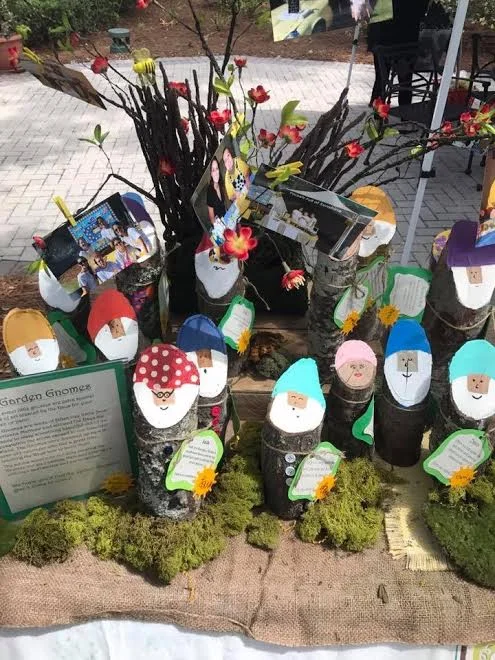 Gnomes.jpg