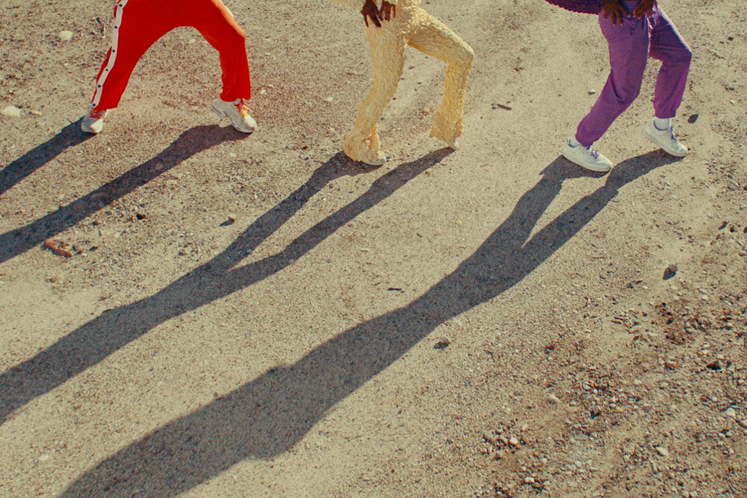 REMI-WOLF_CINDERELLA_FINAL_PRORES422HQ.00_07_41_06.Still038.png