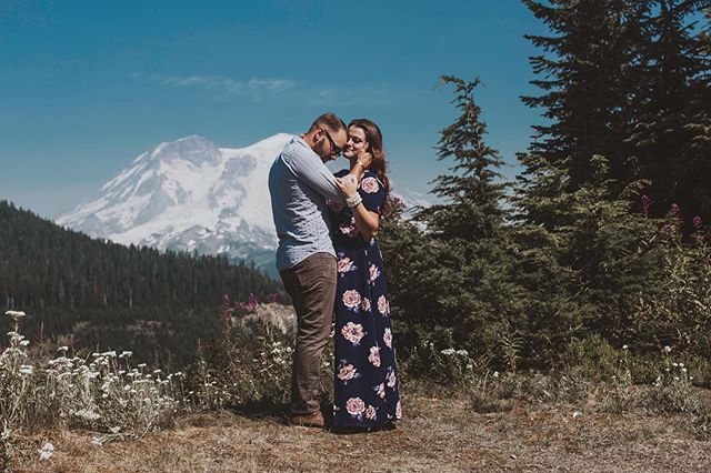 The best views come with the hardest climbs ✨ www.danabokhari.com #weddingphotography #engagmentphotos #midwestweddingphotographer #pnwweddingphotographer  #illinoisweddingphotographer  #kitsapphotographer #kitsapweddingphotographer #pnwengagement #p