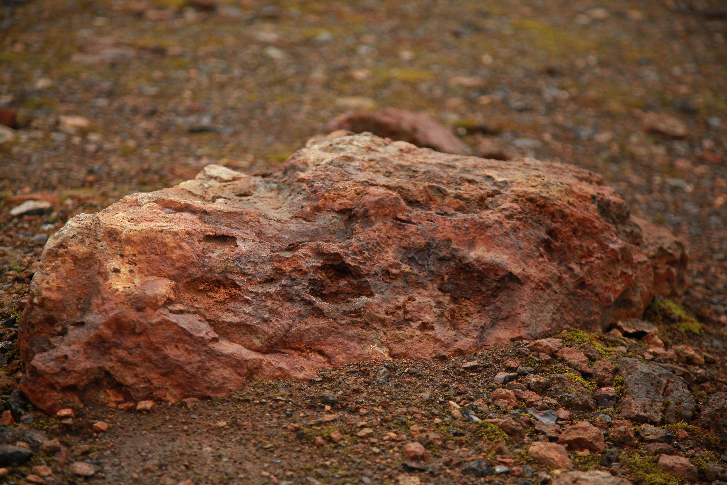 ROCK.JPG