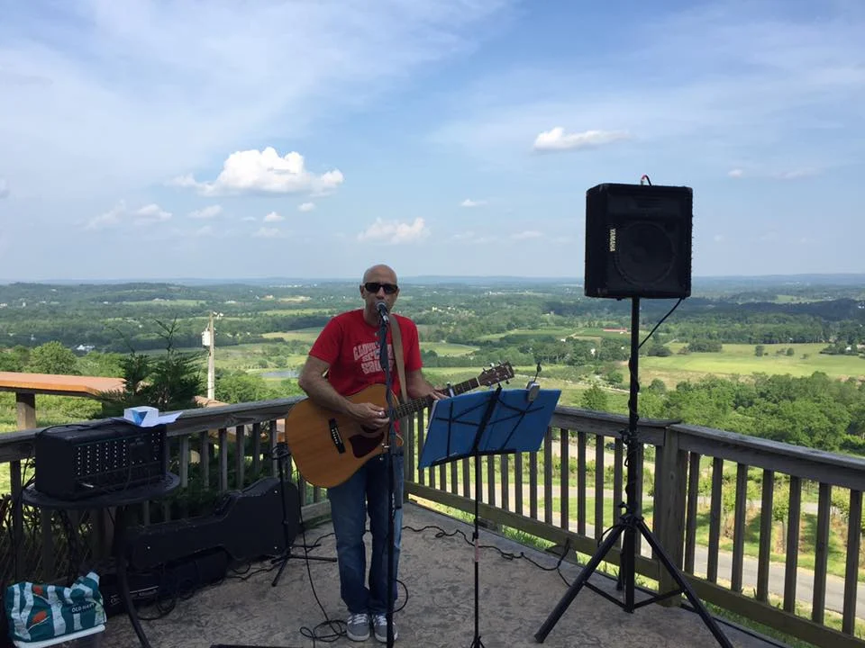 Bluemont Vineyard 05-27-2016