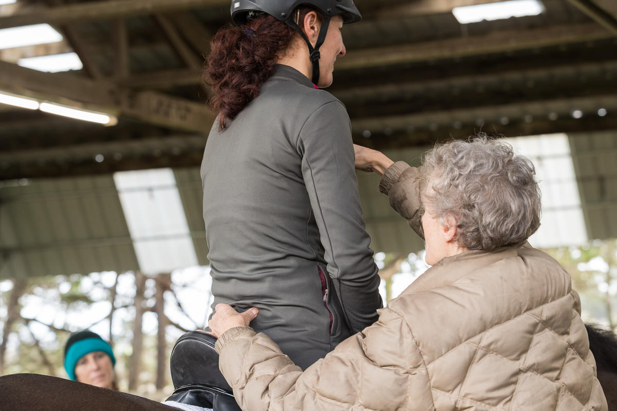 I need to elongate the diagonal between my chest and lower back - simultaneously pressing into Mary's hands.Photo credit:&nbsp;Juli Gumbiner