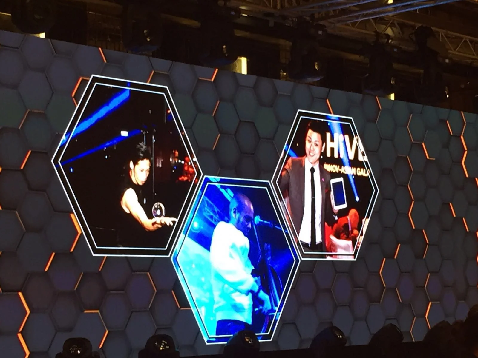 iPad Magician in Hong Kong: An Edge in Asia